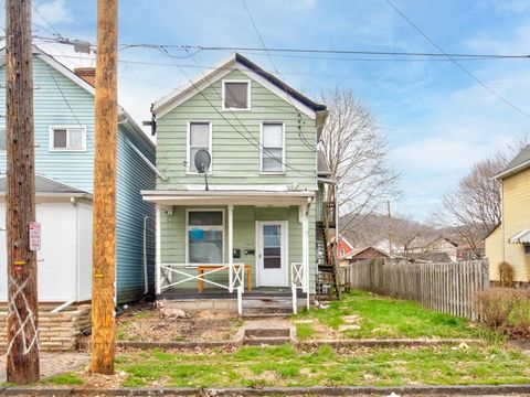 Photo of 1817 4th Ave, Beaver Falls, PA 15010 (MLS # 1746760)