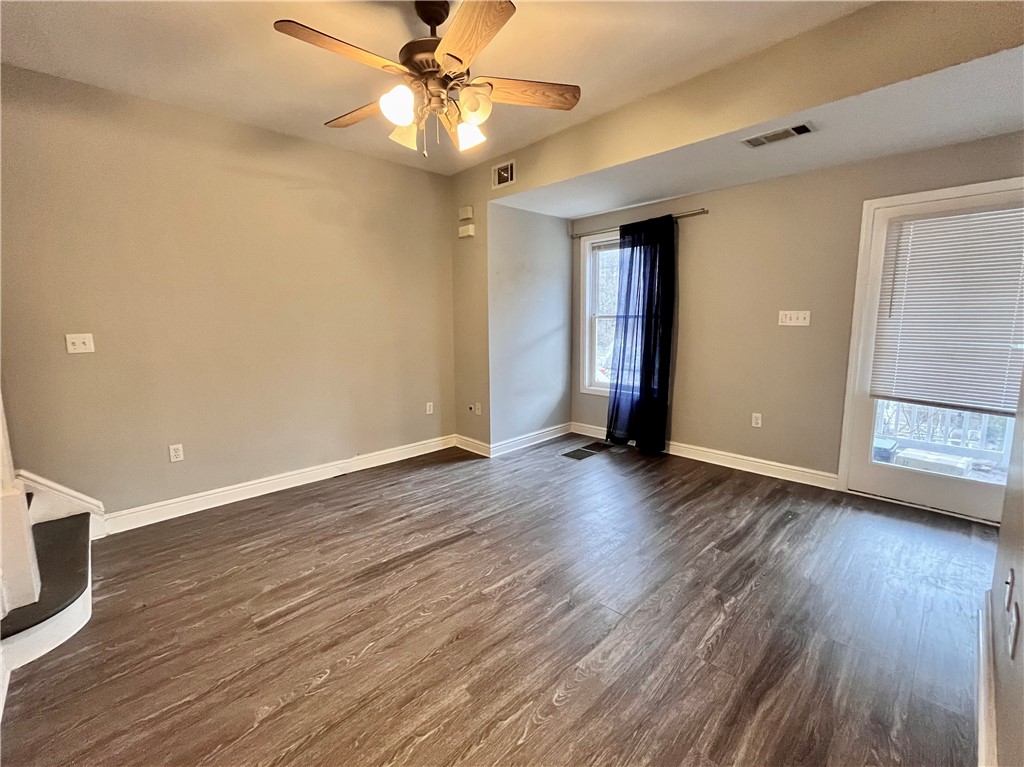 Sewickley, Pennsylvania 15143, United States, 2 Bedrooms Bedrooms, ,1 BathroomBathrooms,Residential,Active,88221