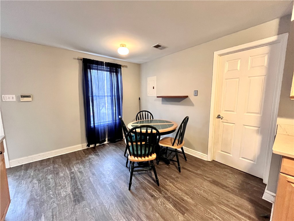 Sewickley, Pennsylvania 15143, United States, 2 Bedrooms Bedrooms, ,1 BathroomBathrooms,Residential,Active,88221