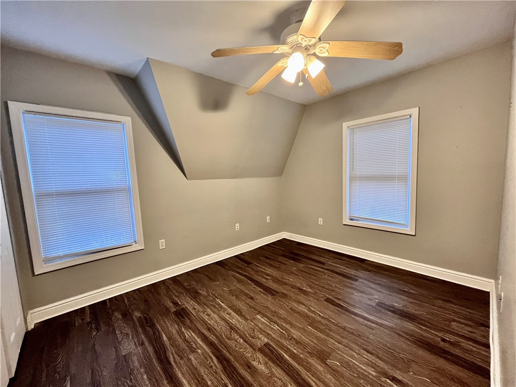 Sewickley, Pennsylvania 15143, United States, 2 Bedrooms Bedrooms, ,1 BathroomBathrooms,Residential,Active,88221