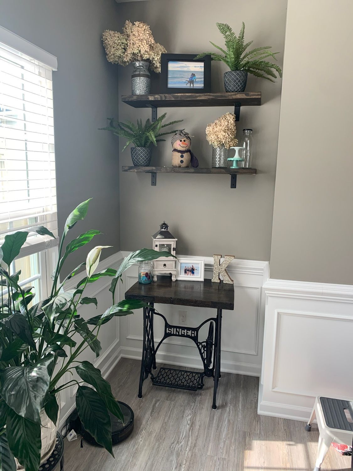 2405 Pointe View Dr.