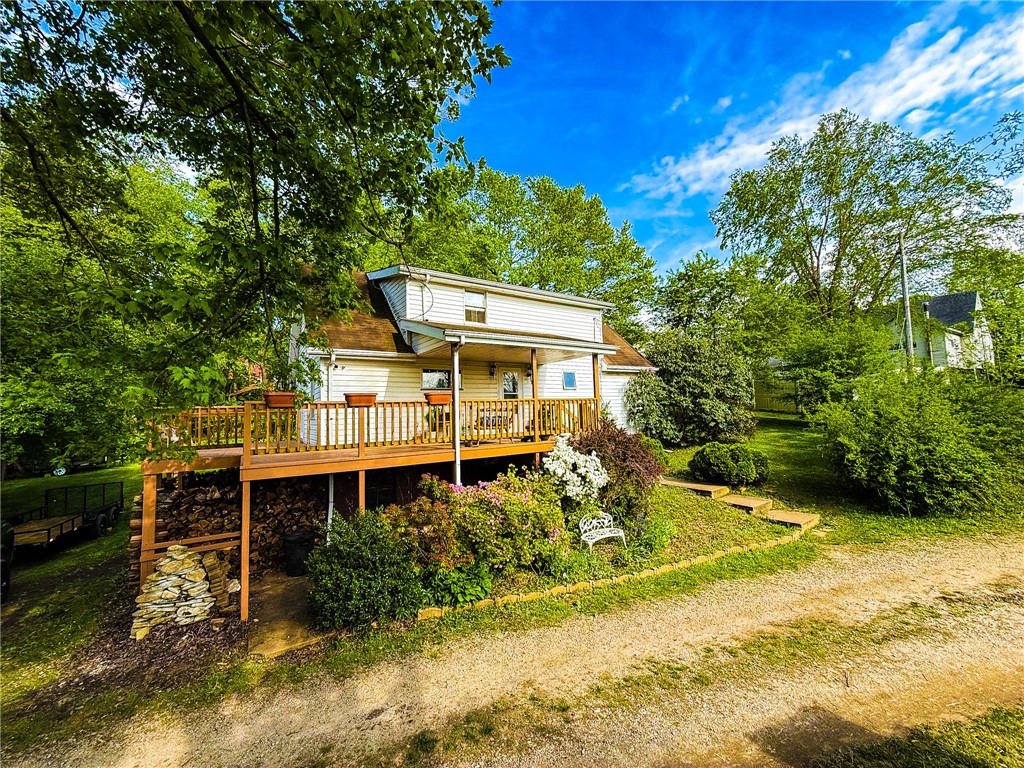 155 Elm St, Saint Clair, Pennsylvania image 1