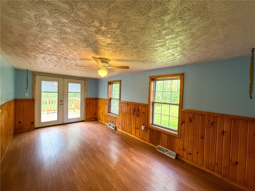 155 Elm St, Saint Clair, Pennsylvania image 12