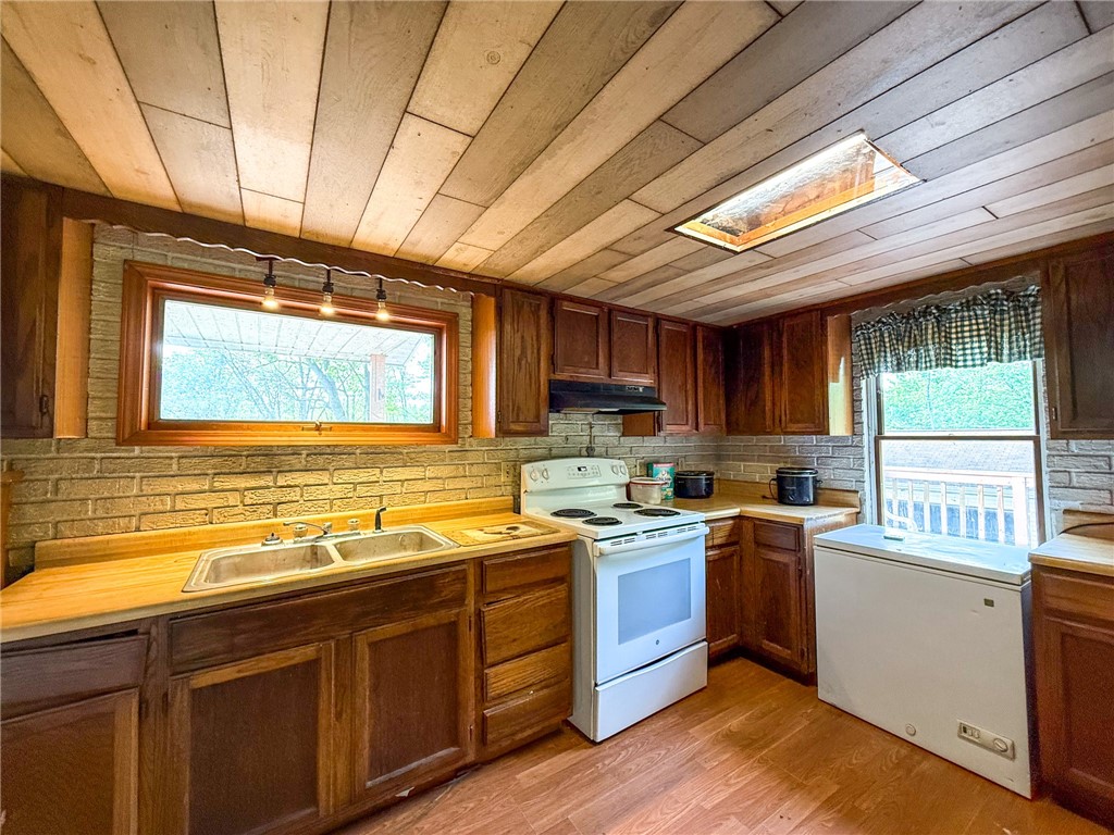 155 Elm St, Saint Clair, Pennsylvania image 7