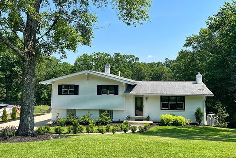 155 Broadbent Road Ohio Twp PA 15143