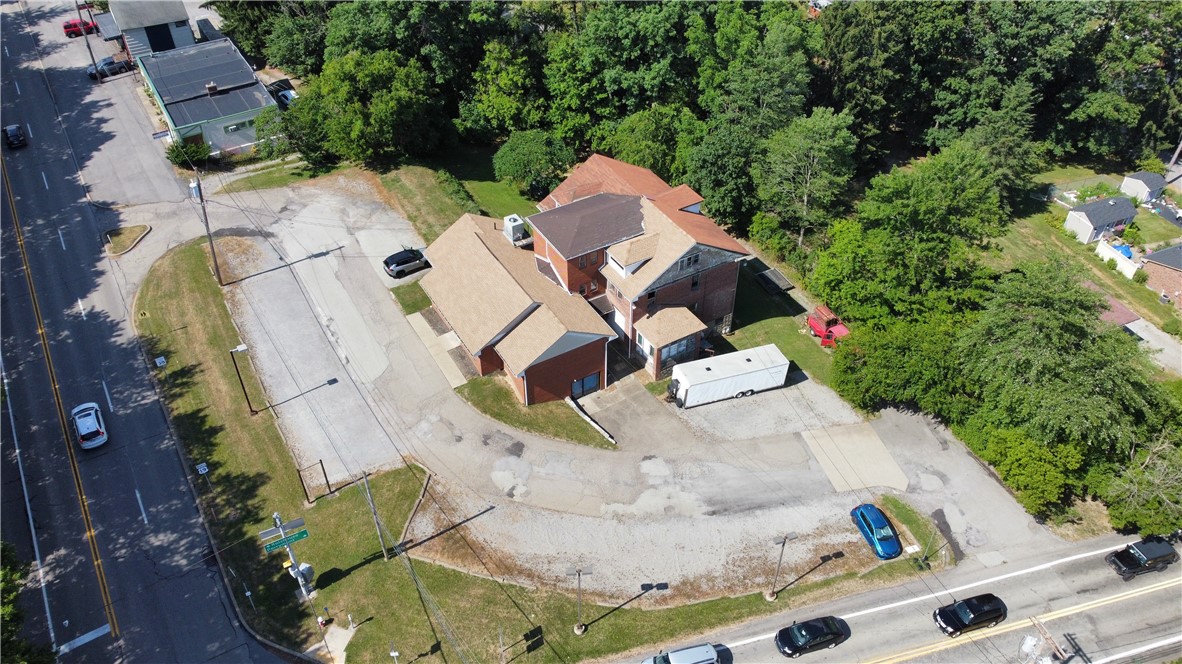 8200 PERRY HIGHWAY
