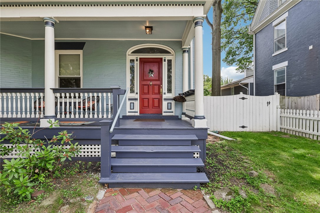884 Thorn Street