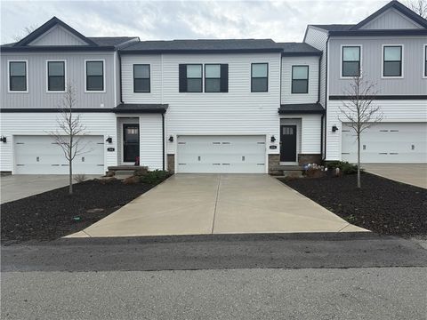 Photo of 204 Hanover Ln, Washington, PA 15301 (MLS # 1743400)