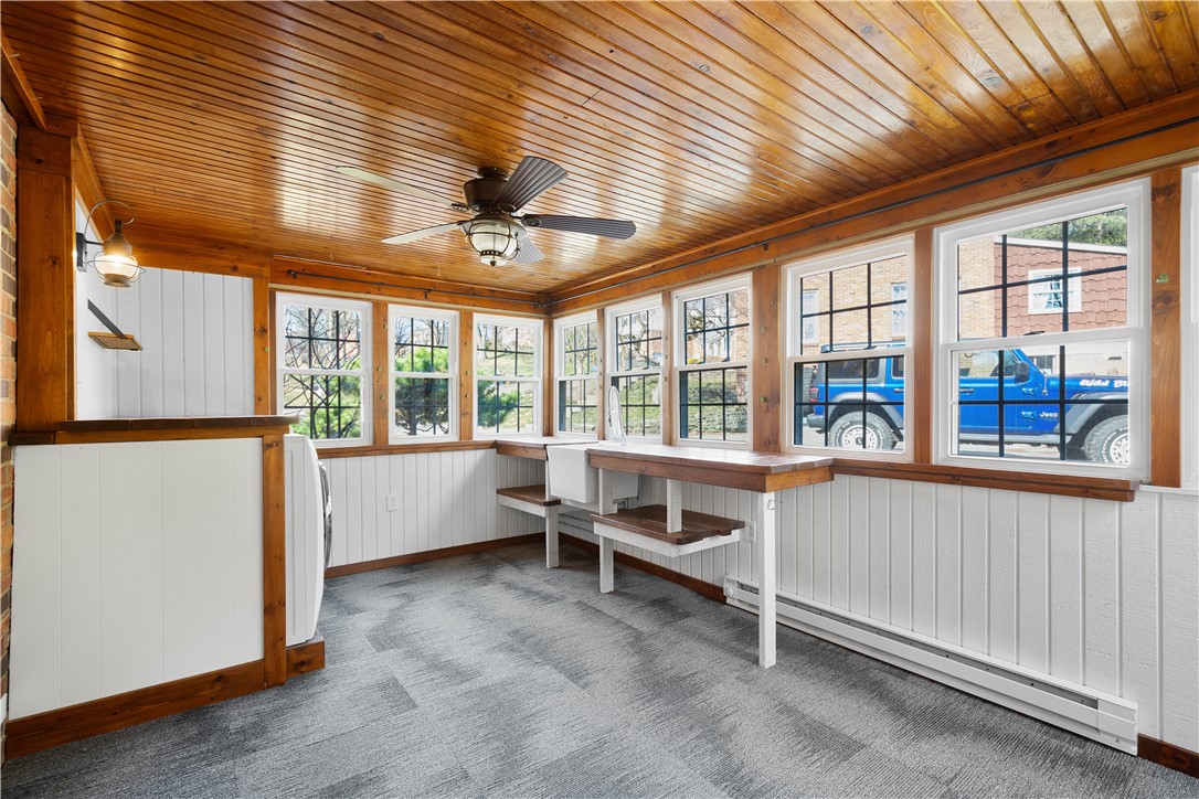 Upper St. Clair, Pennsylvania 15241, United States, 5 Bedrooms Bedrooms, ,3 BathroomsBathrooms,Residential,Pending,90016