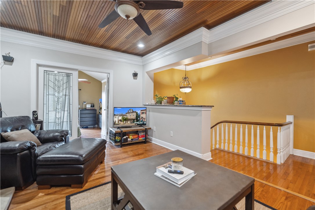 South Side, Pennsylvania 15203, United States, 3 Bedrooms Bedrooms, ,3 BathroomsBathrooms,Residential,Active,35677
