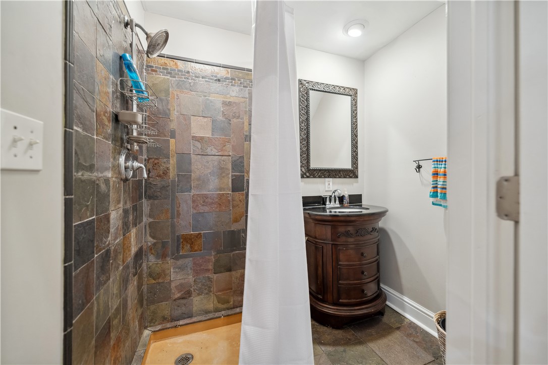 South Side, Pennsylvania 15203, United States, 3 Bedrooms Bedrooms, ,3 BathroomsBathrooms,Residential,Active,35677