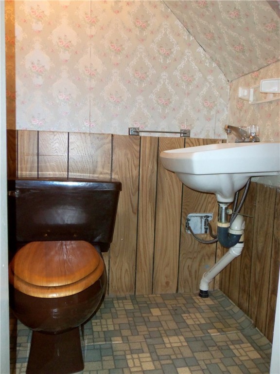 Smith, Pennsylvania 15054, United States, 3 Bedrooms Bedrooms, ,2 BathroomsBathrooms,Residential,Active,196368