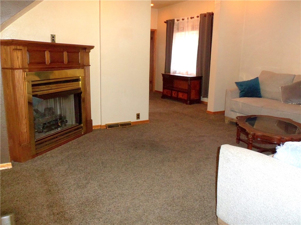 Smith, Pennsylvania 15054, United States, 3 Bedrooms Bedrooms, ,2 BathroomsBathrooms,Residential,Active,196368