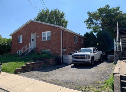 Photo of 3506 Mayfair St #B, Mckeesport, PA 15132 (MLS # 1727105)