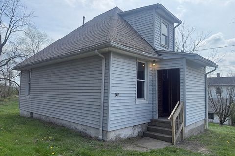 Photo of 2487 Walnut St, Hermitage, PA 16148 (MLS # 1749251)