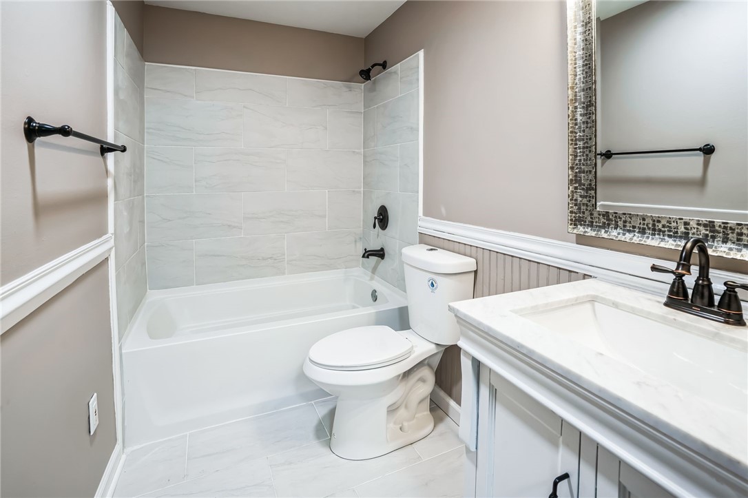 2869 Amy Dr Dr, South Park, Pennsylvania image 3