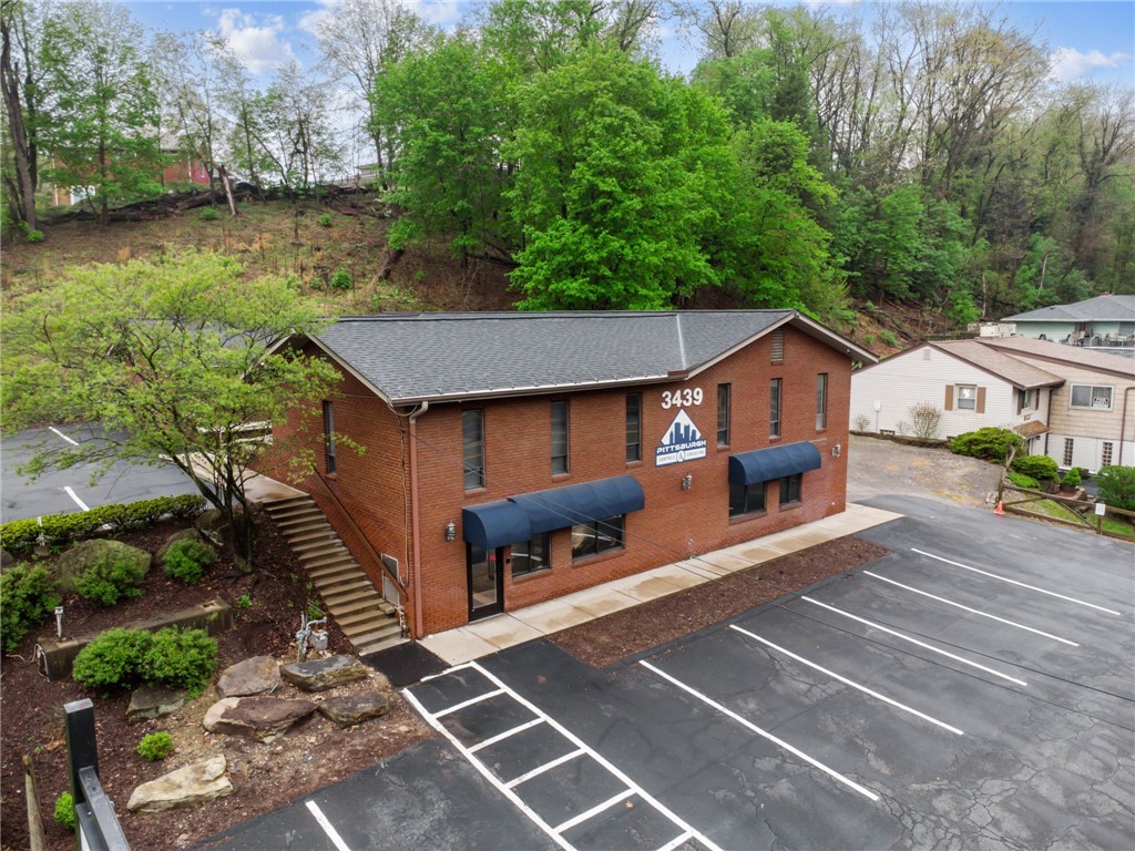 3439 Babcock Blvd