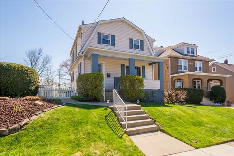 Photo of 419 Glenn Ave, Carnegie, PA 15106 (MLS # 1747621)