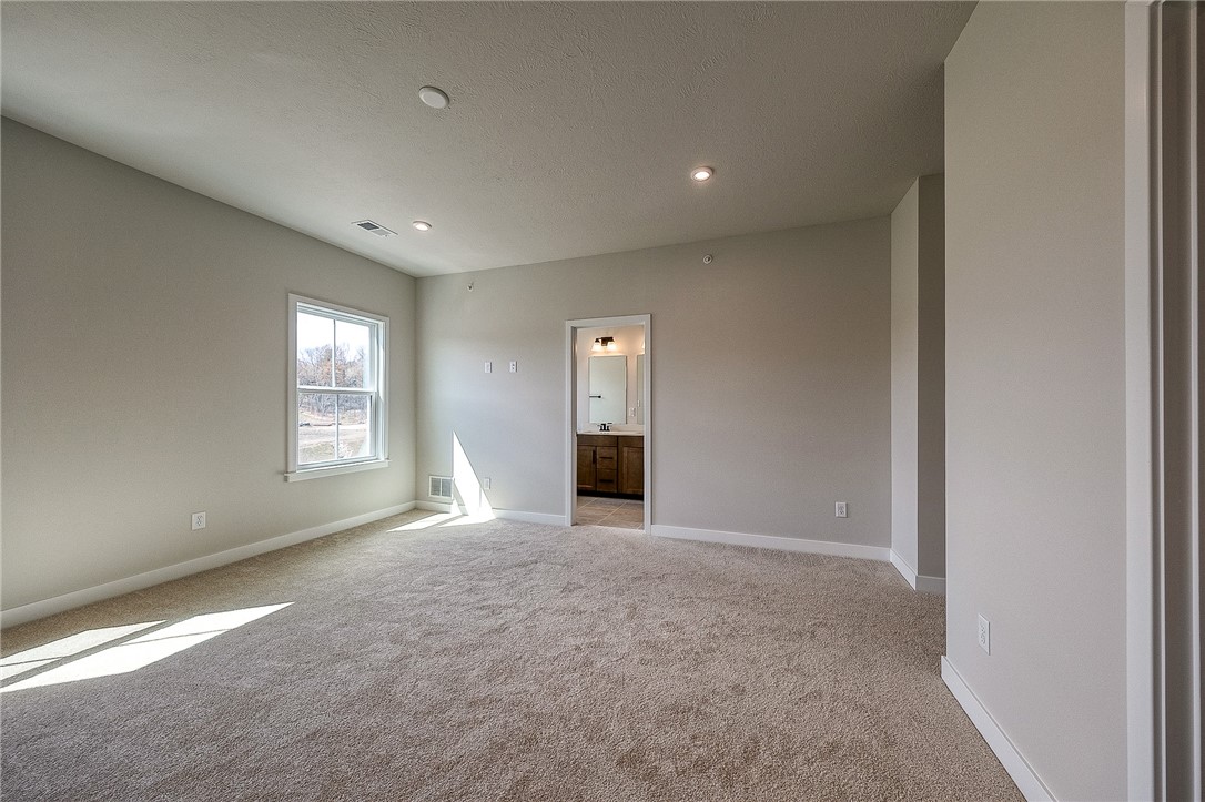 Cranberry Twp, Pennsylvania 16066, United States, 3 Bedrooms Bedrooms, ,3 BathroomsBathrooms,Residential,Active,111314