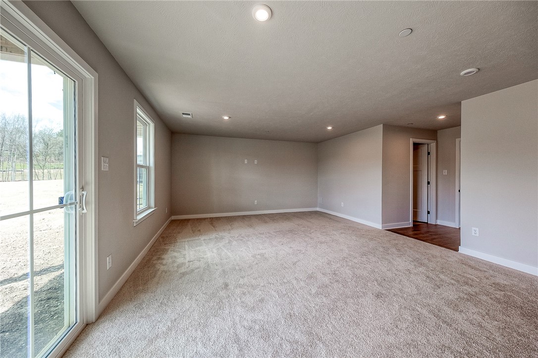 Cranberry Twp, Pennsylvania 16066, United States, 3 Bedrooms Bedrooms, ,3 BathroomsBathrooms,Residential,Active,111314