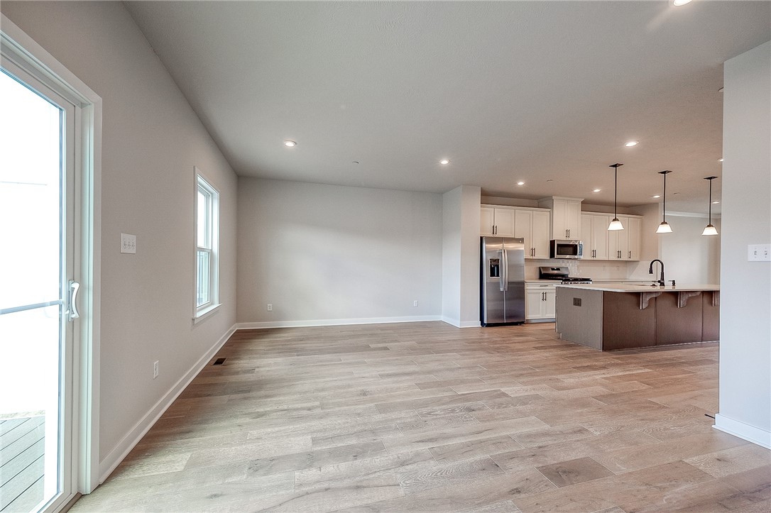 Cranberry Twp, Pennsylvania 16066, United States, 3 Bedrooms Bedrooms, ,3 BathroomsBathrooms,Residential,Active,111314