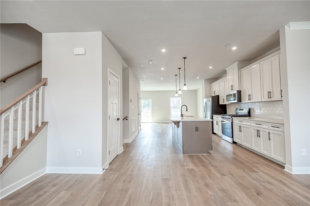 Cranberry Twp, Pennsylvania 16066, United States, 3 Bedrooms Bedrooms, ,3 BathroomsBathrooms,Residential,Active,111314