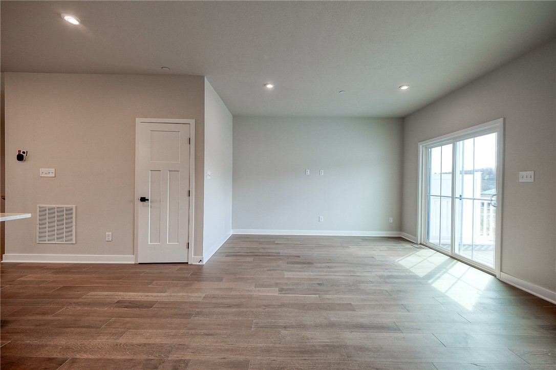 Cranberry Twp, Pennsylvania 16066, United States, 3 Bedrooms Bedrooms, ,3 BathroomsBathrooms,Residential,Active,111314