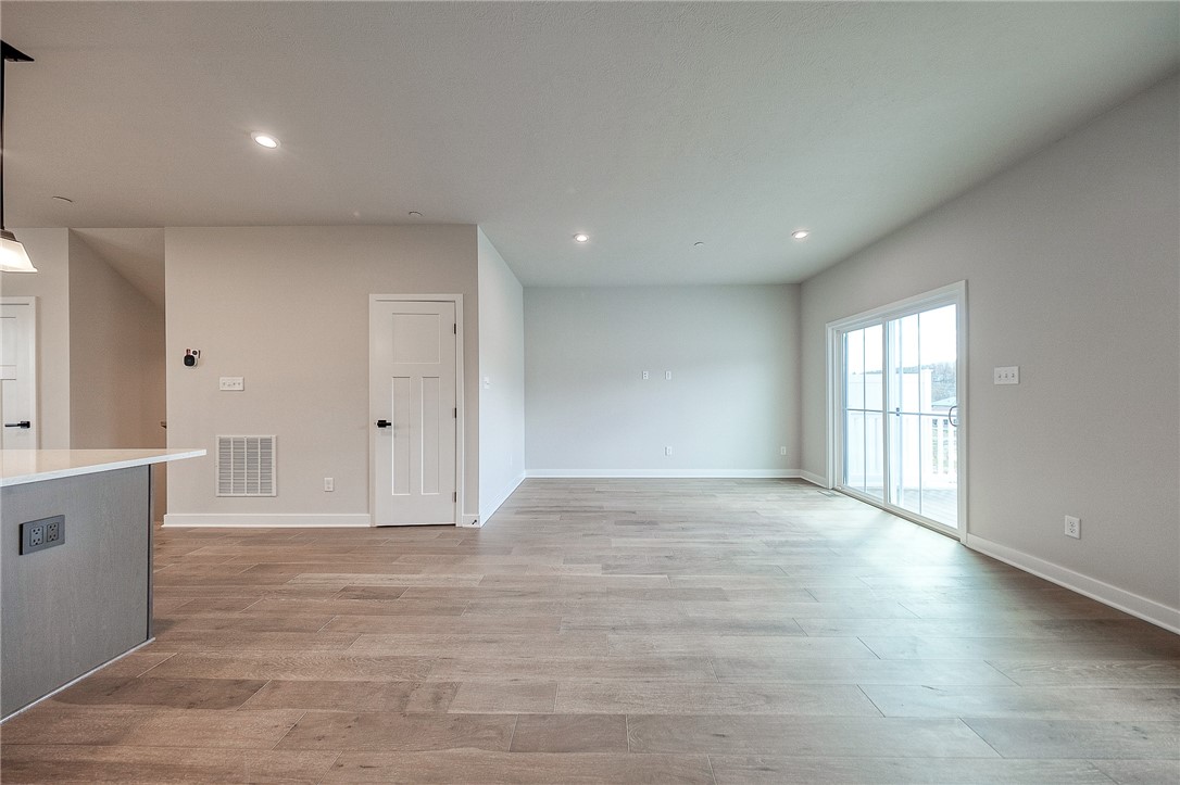 Cranberry Twp, Pennsylvania 16066, United States, 3 Bedrooms Bedrooms, ,3 BathroomsBathrooms,Residential,Active,111314