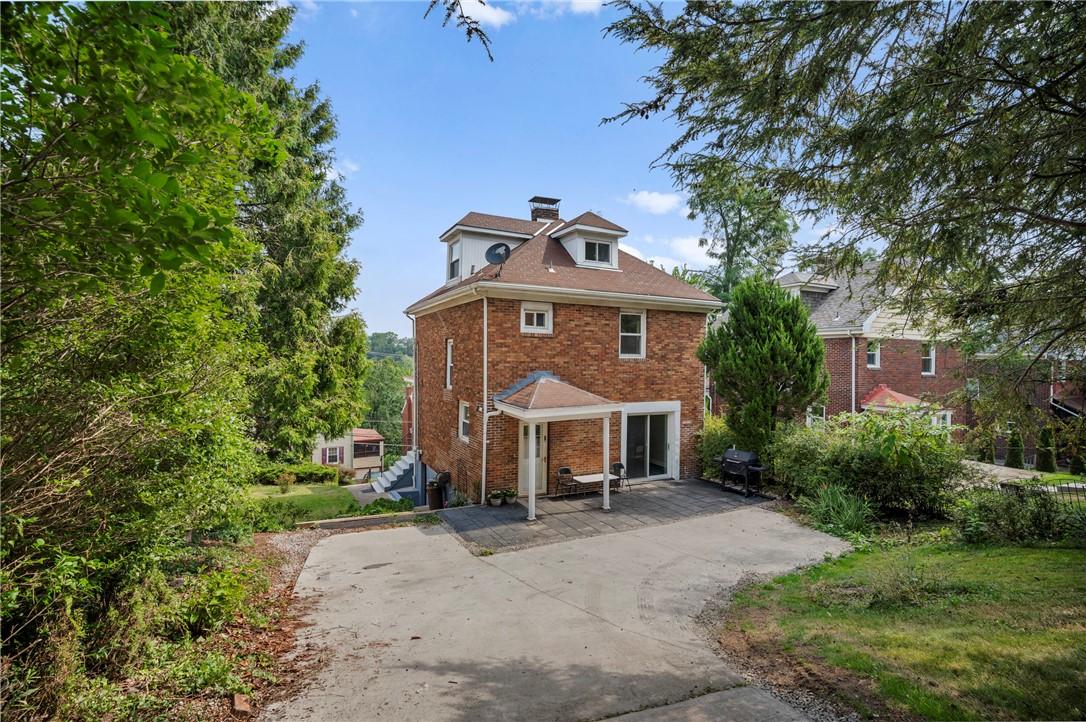 210 E Willock Rd, Brentwood, Pennsylvania image 22
