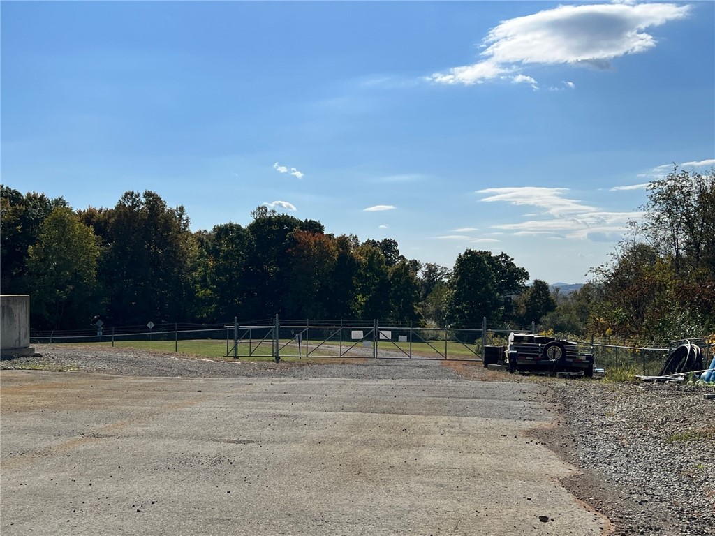 Burrel/Blacklick, Pennsylvania 15750, United States, ,Commercial,Active,24660