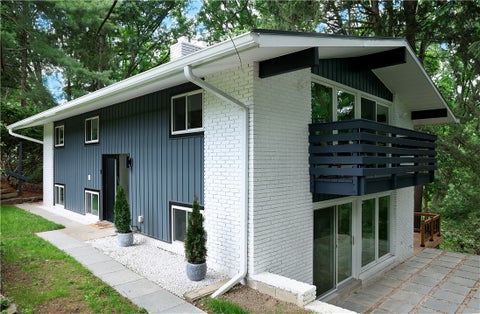 Photo of 103 Arbor Dr, Pittsburgh, PA 15237 (MLS # 1760287)