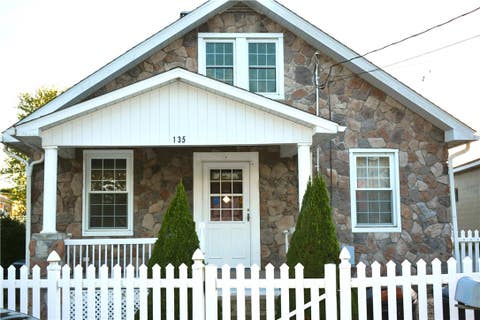 Photo for 135 Thorn St