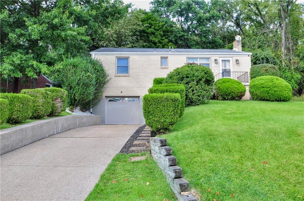 245 REVO RD, PITTSBURGH, PA 15236 - Image f4fbd996643b97d8a3a4591286ebd0e6/353278591