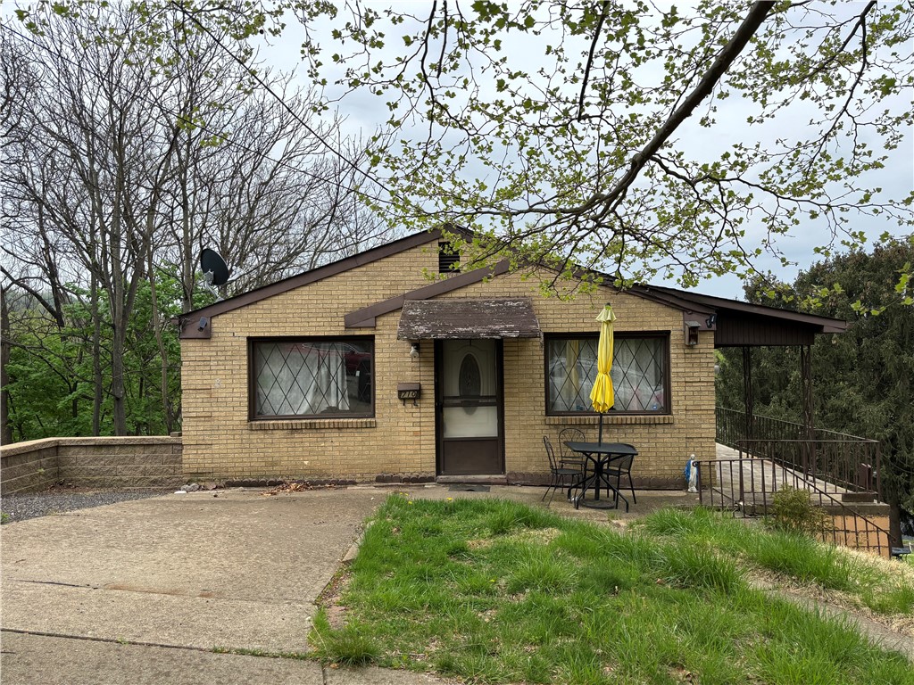 710 College Ave Ave, Oakmont, Pennsylvania image 1
