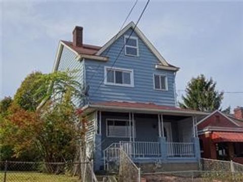 1800 Concordia St Carrick PA 15210