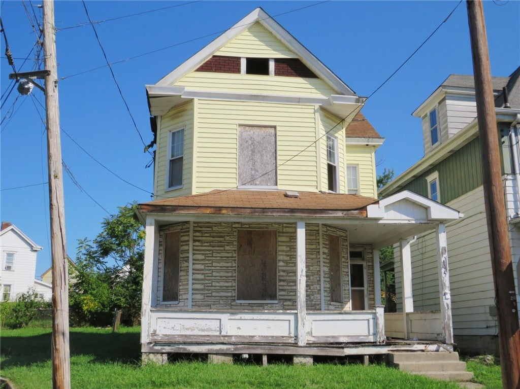 495 Fayette St