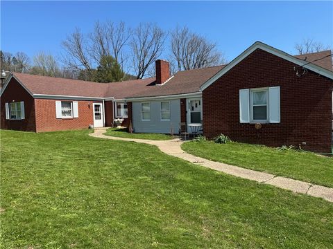 Photo of 626 Mckee Rd, Canton Twp, PA 15301 (MLS # 1747768)
