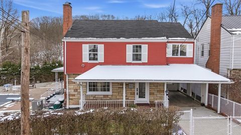 Photo of 1911 Mclean St, Aliquippa, PA 15001 (MLS # 1733450)