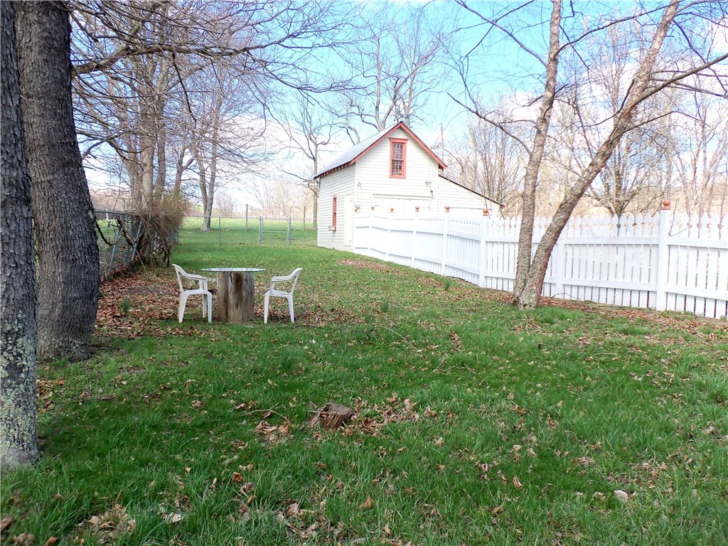 Amwell, Pennsylvania 15345, United States, 2 Bedrooms Bedrooms, ,1 BathroomBathrooms,Residential,Pending,106472