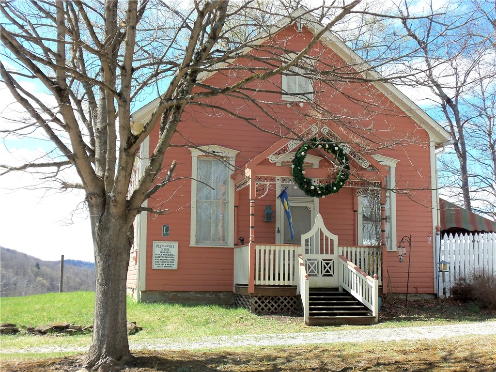 Amwell, Pennsylvania 15345, United States, 2 Bedrooms Bedrooms, ,1 BathroomBathrooms,Residential,Pending,106472