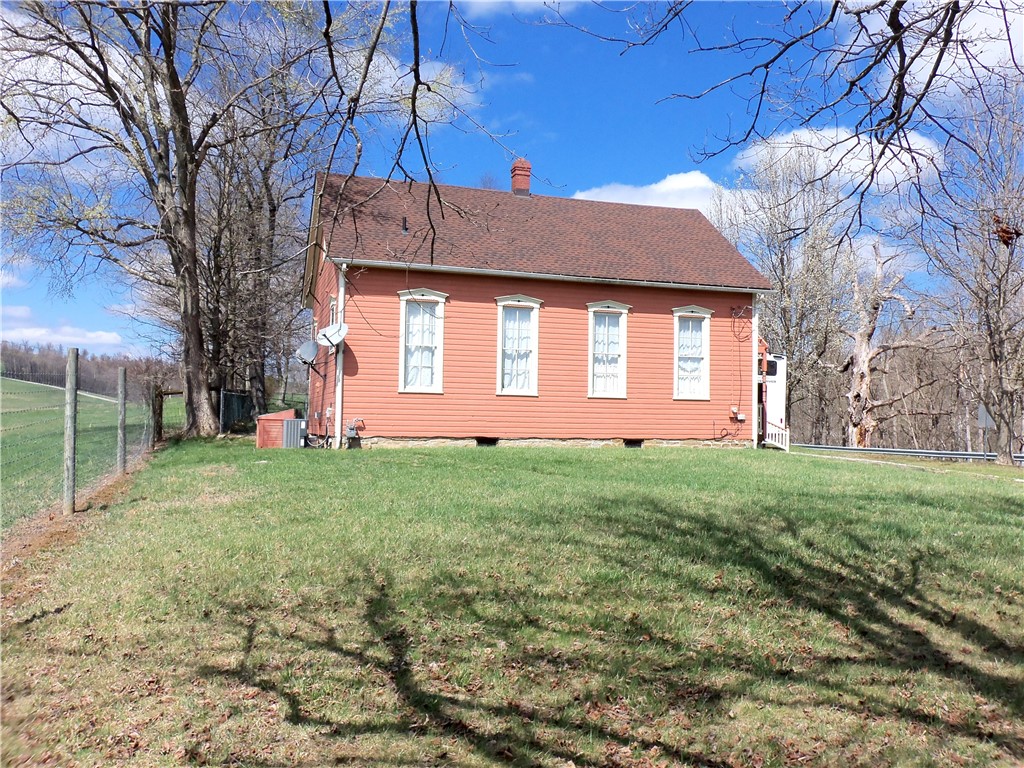 Amwell, Pennsylvania 15345, United States, 2 Bedrooms Bedrooms, ,1 BathroomBathrooms,Residential,Pending,106472