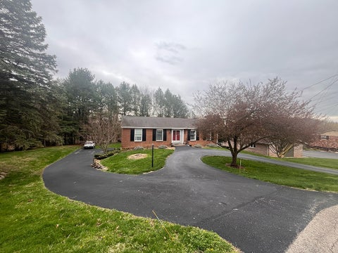 Photo for 790 White Farm Road