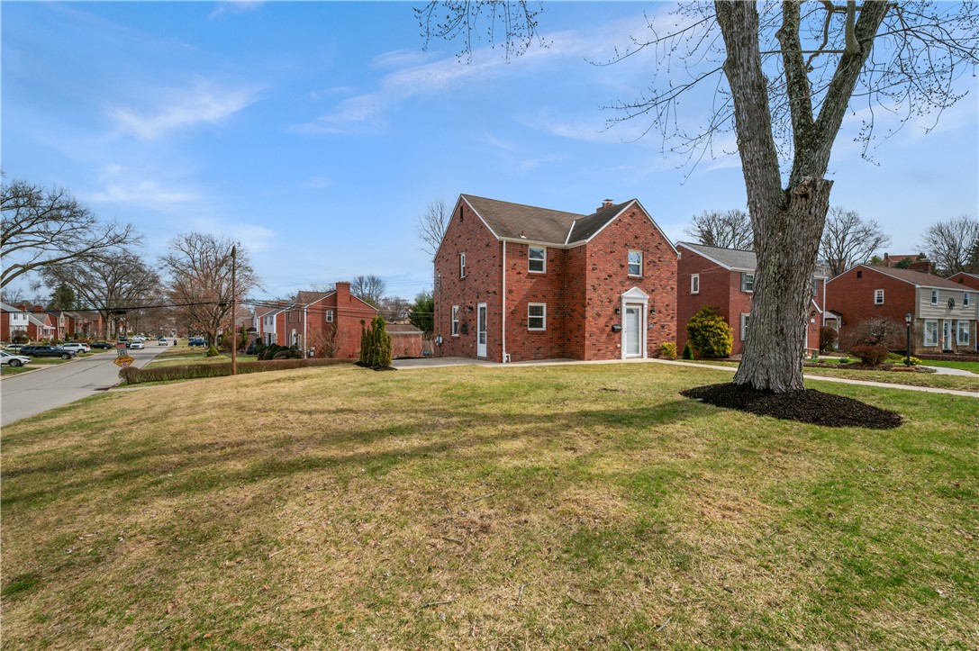 4203 Mckee Drive Dr, Whitehall, Pennsylvania image 2