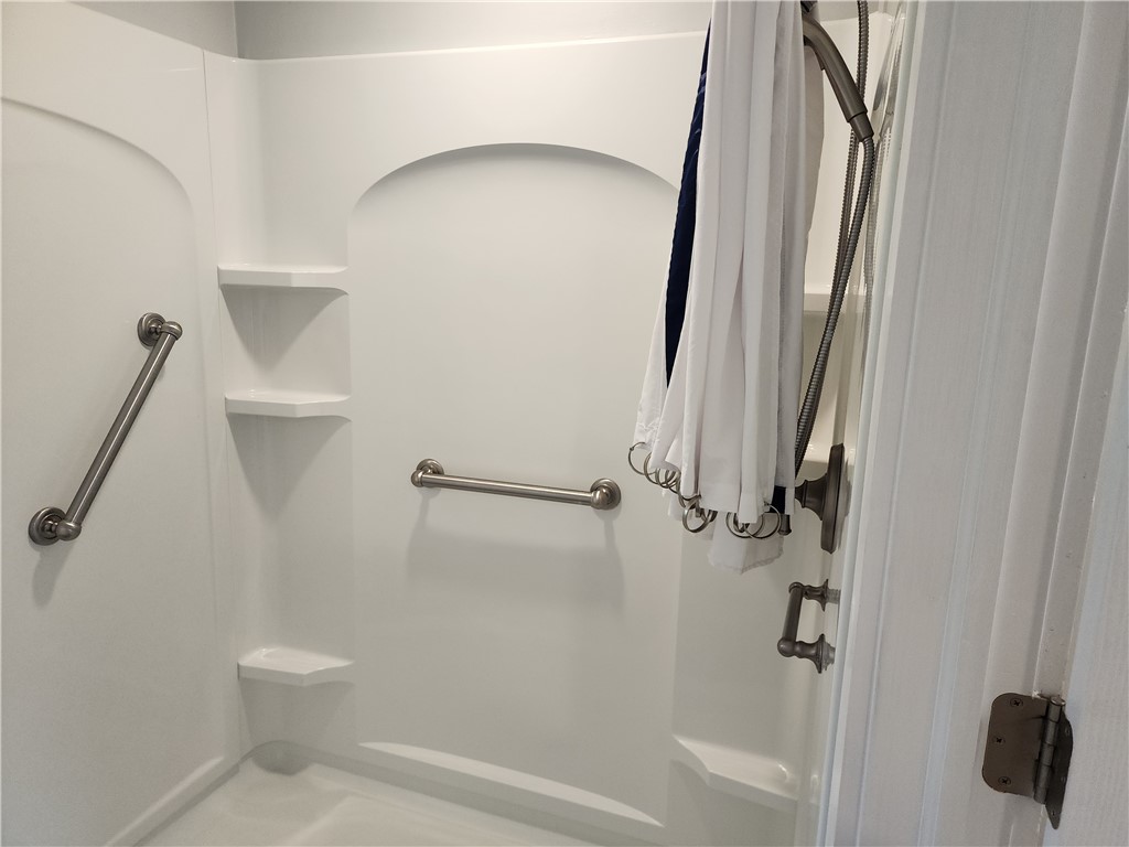 West Bethlehem, Pennsylvania 15311, United States, 3 Bedrooms Bedrooms, ,2 BathroomsBathrooms,Residential,Active,142342