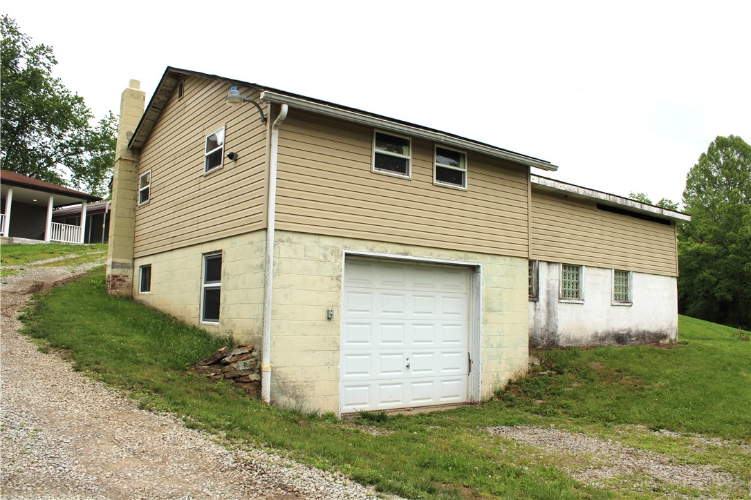 West Bethlehem, Pennsylvania 15311, United States, 3 Bedrooms Bedrooms, ,2 BathroomsBathrooms,Residential,Active,142342