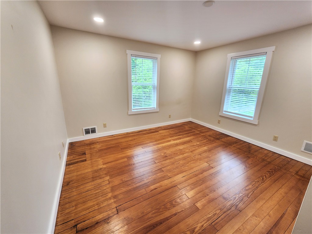 West Bethlehem, Pennsylvania 15311, United States, 3 Bedrooms Bedrooms, ,2 BathroomsBathrooms,Residential,Active,142342