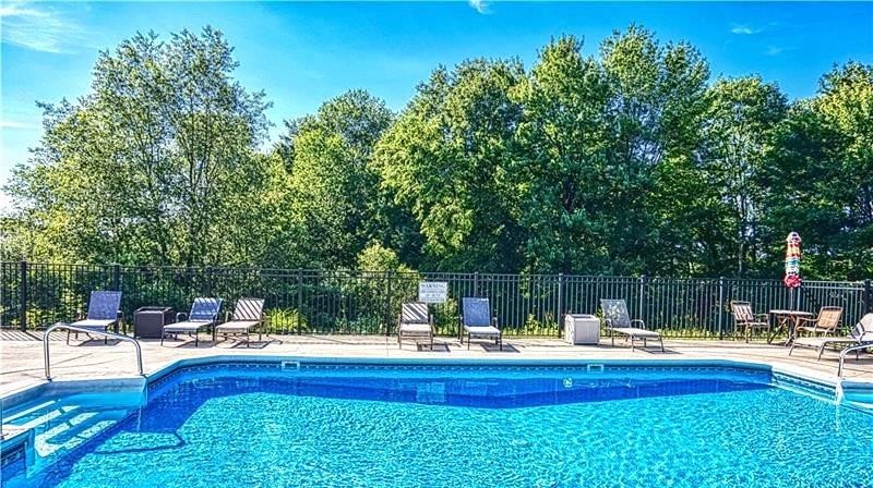 Connoquenessing Twp, Pennsylvania 16053, United States, 2 Bedrooms Bedrooms, ,2 BathroomsBathrooms,Residential,Active,203839