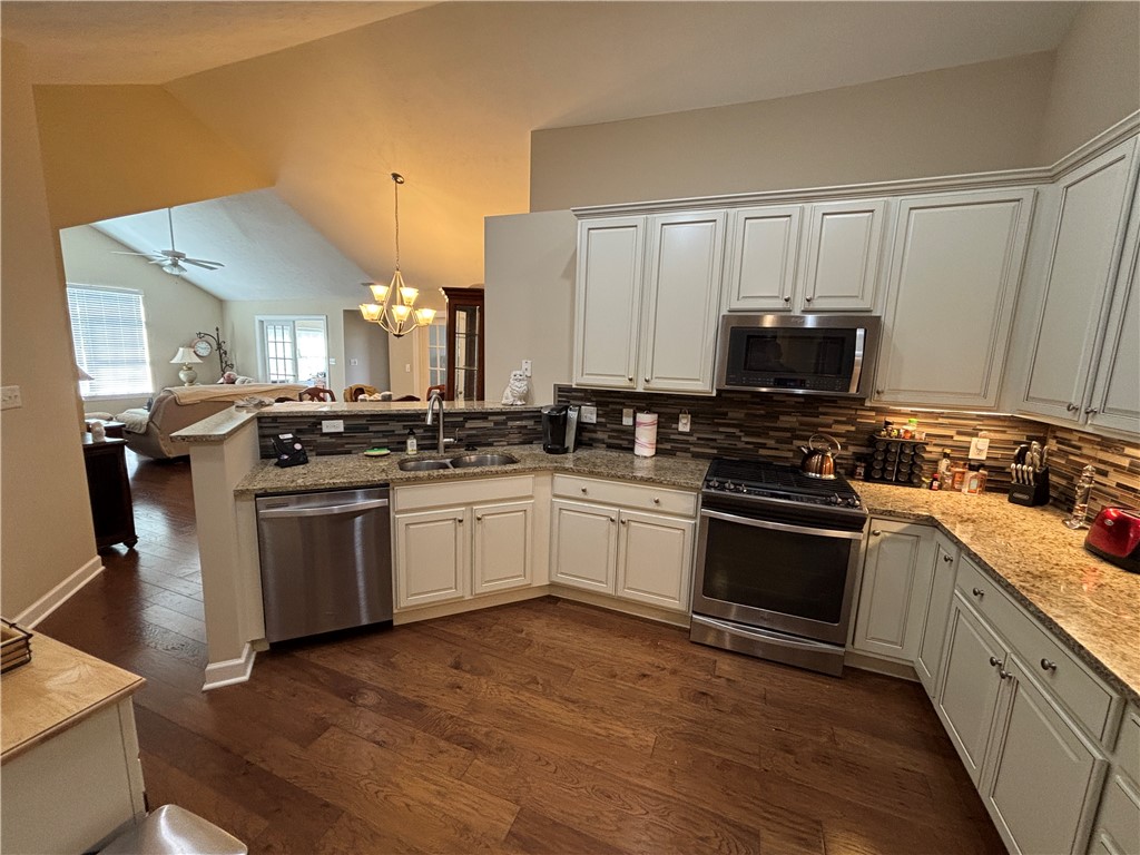 Connoquenessing Twp, Pennsylvania 16053, United States, 2 Bedrooms Bedrooms, ,2 BathroomsBathrooms,Residential,Active,203839