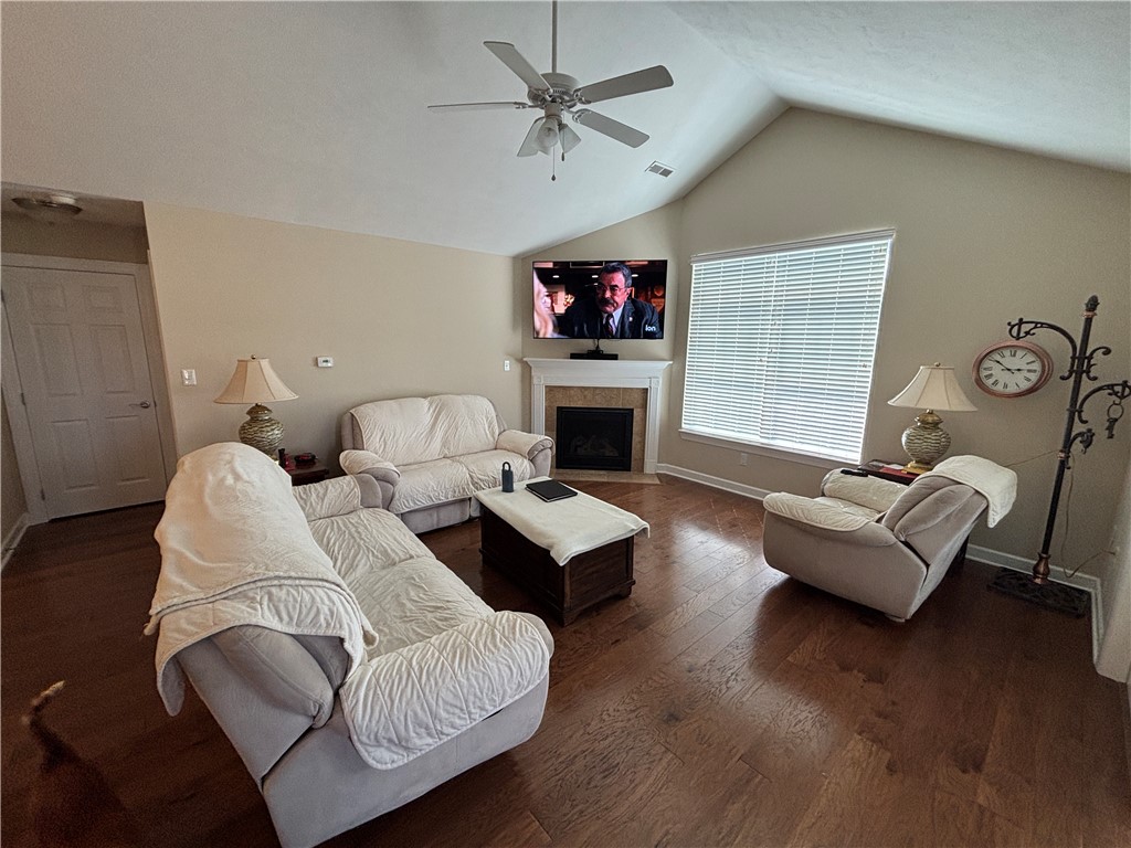 Connoquenessing Twp, Pennsylvania 16053, United States, 2 Bedrooms Bedrooms, ,2 BathroomsBathrooms,Residential,Active,203839