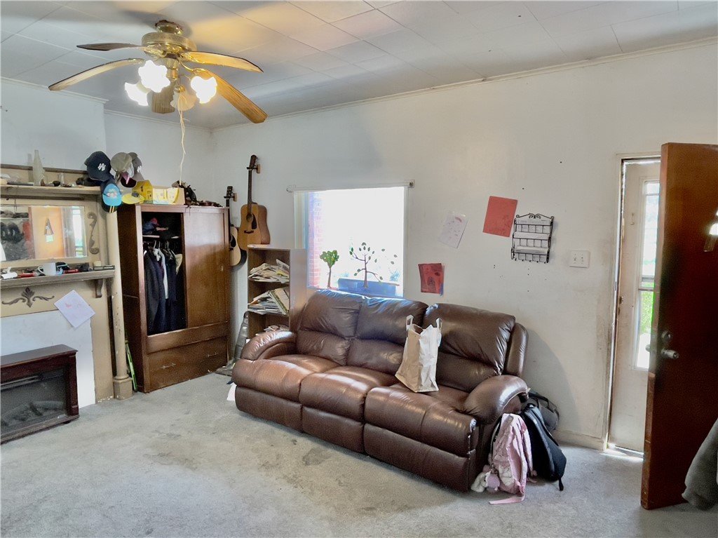 543 Mccully St St, White Oak, Pennsylvania image 6
